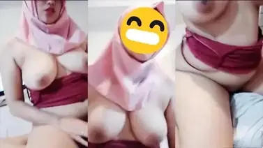 Bokep Indo Hijaber Binal Ngentot Ganas WOT poster