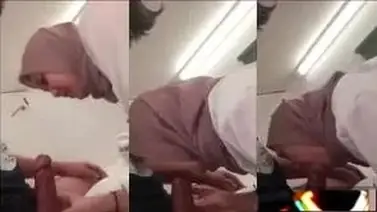 Bokep Indo Istrihat Kerja Malah ke Gudang Belakang poster