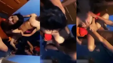 Bokep Indo Swinger Istriku Pasrah Digilir 3 Pria Mantap poster