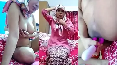 Bokep Jilbab Ukhty Montok Colmek Basah poster